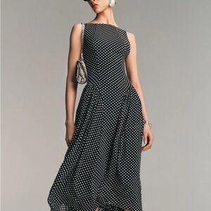 Reformation Anelis Midi Dress in Caviar Dot 4